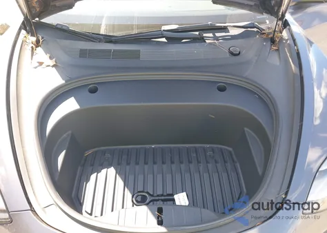 2022 Tesla Model 3 Performance Dual Motor All-Wheel Drive z USA, uszkodzony, nr VIN 5YJ3E1EC0NF194190